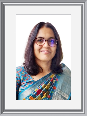 Dr. NATHIYA S  