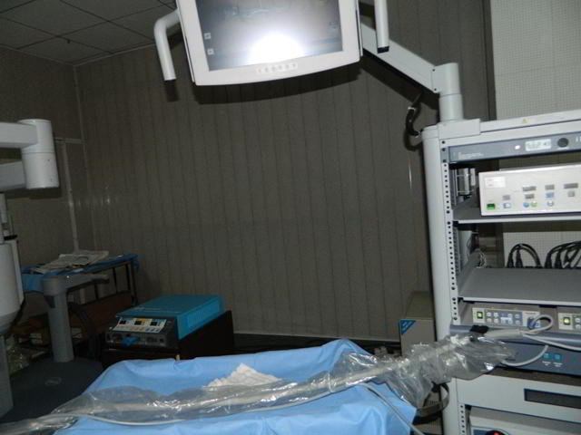 Robotic and Laparoscopic Surgery Training