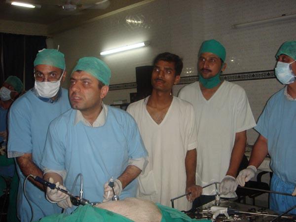 Robotic and Laparoscopic Surgery Training