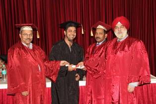 DR. ANMOL ASHOK MEHRA, F.MAS, D.MAS
GYNAECOLOGIST
INDIA