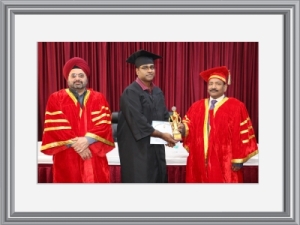 Dr. ABHINEETH KP