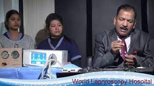 Dr. R.K. Mishra demonstrating Laparoscopic Management of Dermoid Cyst
