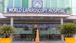 Total Laparoscopic Hysterectomy with Sacrocolpopexy