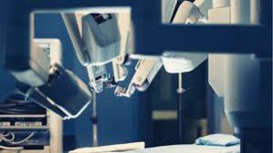 What is the difference in laparoscopic and robotic surgery?