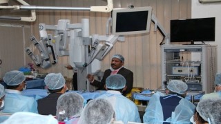 da Vinci Robotic Endometriosis Surgery by Dr. R.K. Mishra